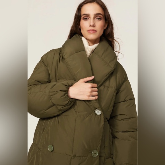 NWT Women’s OOFWear Olive Green Oversized Light Jacket Sz large puffer - Picture 1 of 10